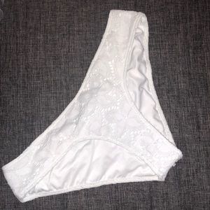 Victoria’s Secret white bikini bottom size small